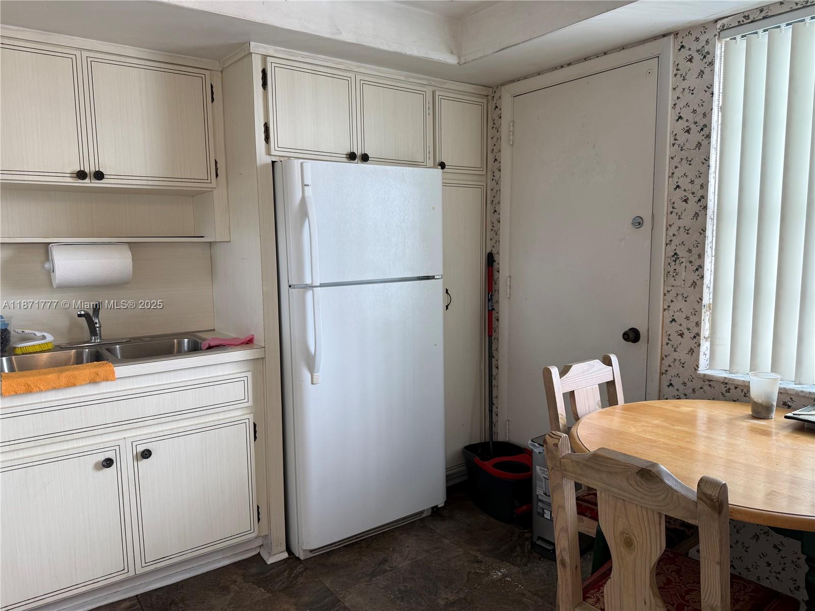 THIRD MOORINGS CONDO - Residential