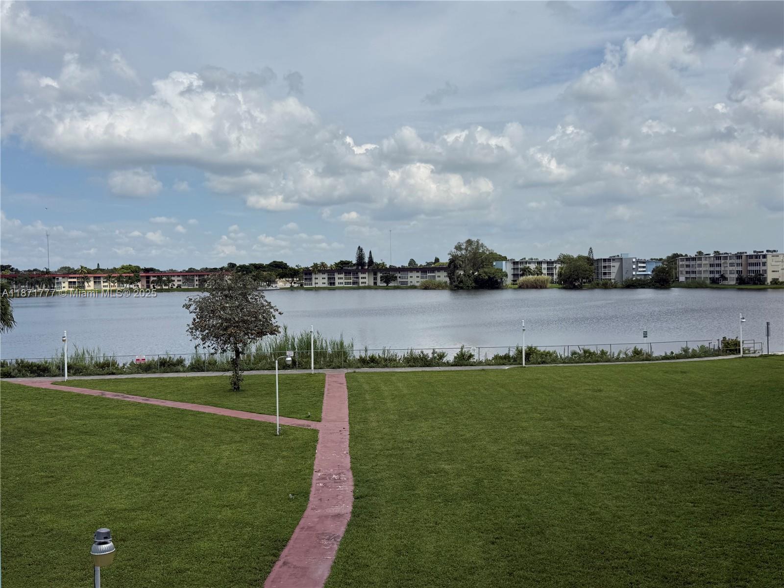 THIRD MOORINGS CONDO - Residential