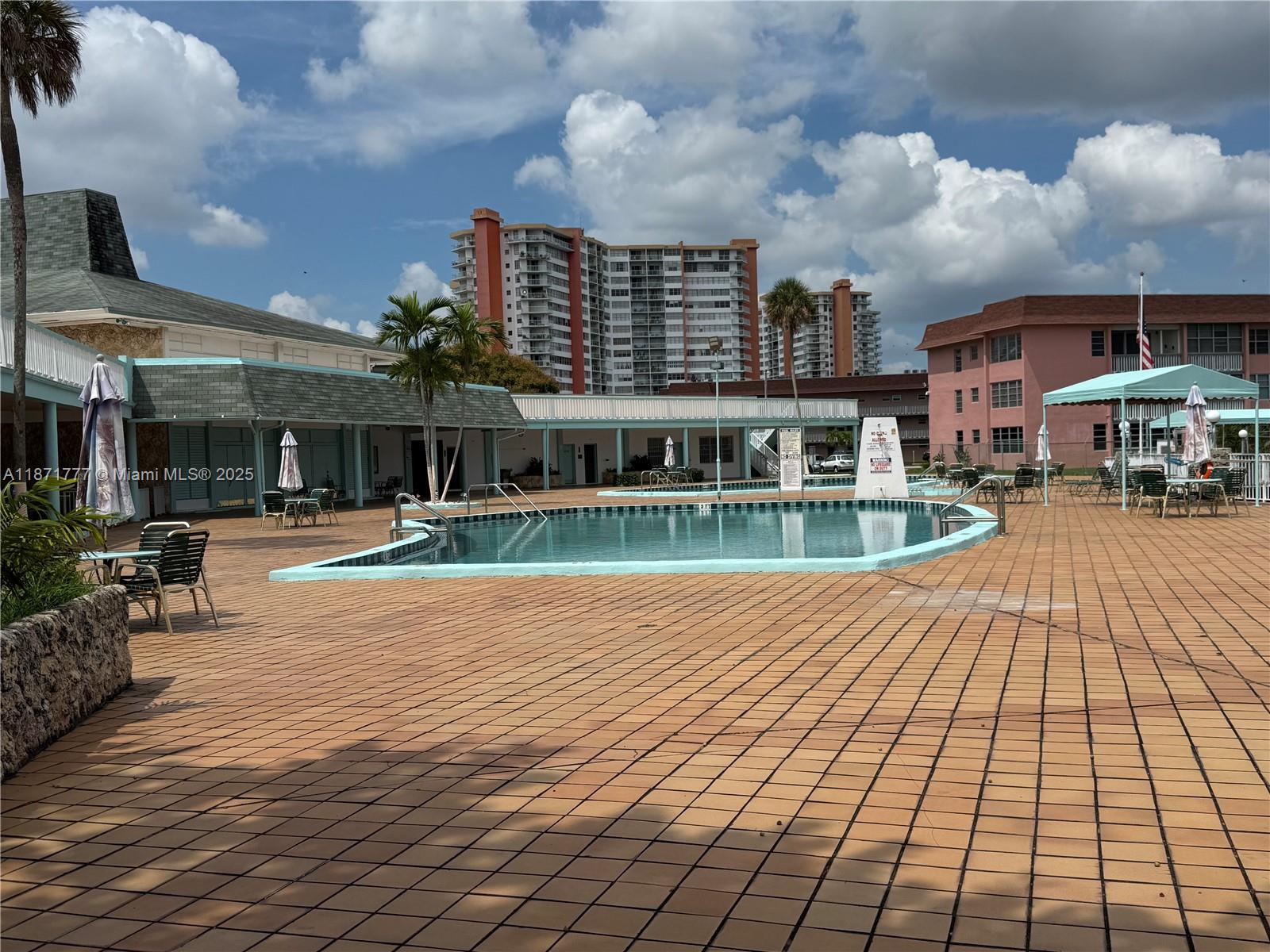 THIRD MOORINGS CONDO - Residential