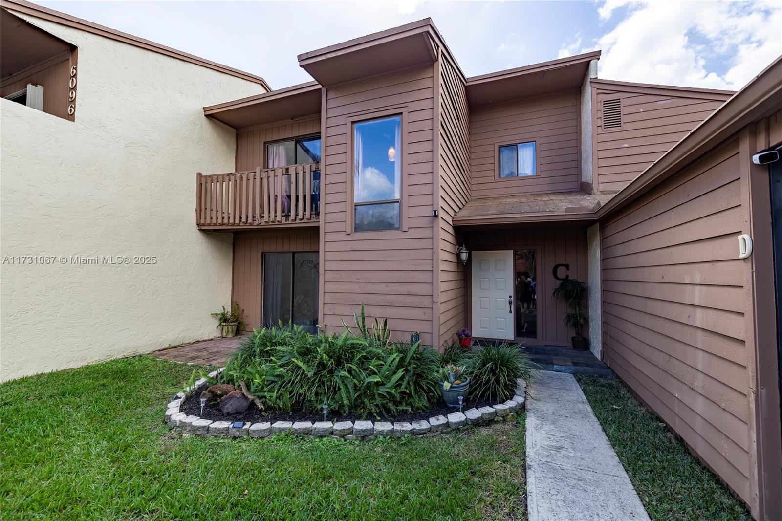 Property for Sale at 6096 Buckeye Ct, Tamarac, Broward County, Florida - Bedrooms: 3 
Bathrooms: 3  - $349,000