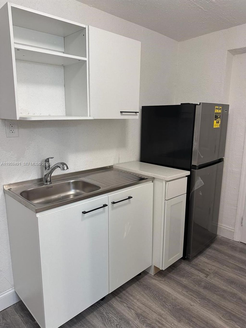 Photo of Hollywood, FL 33021 (MLS # A11959491)