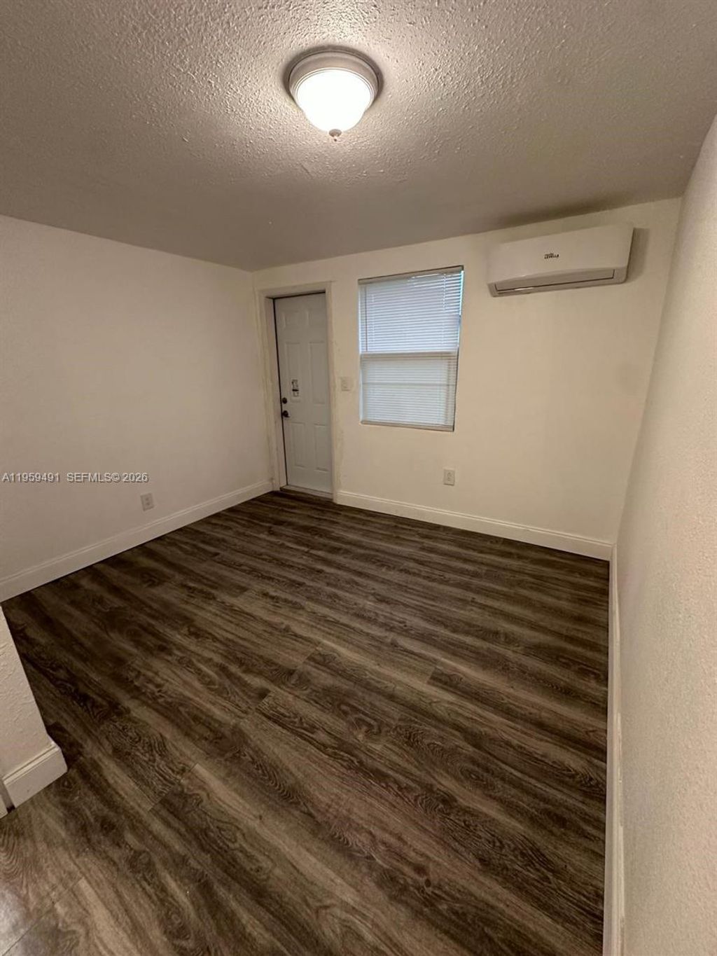 Photo of Hollywood, FL 33021 (MLS # A11959491)