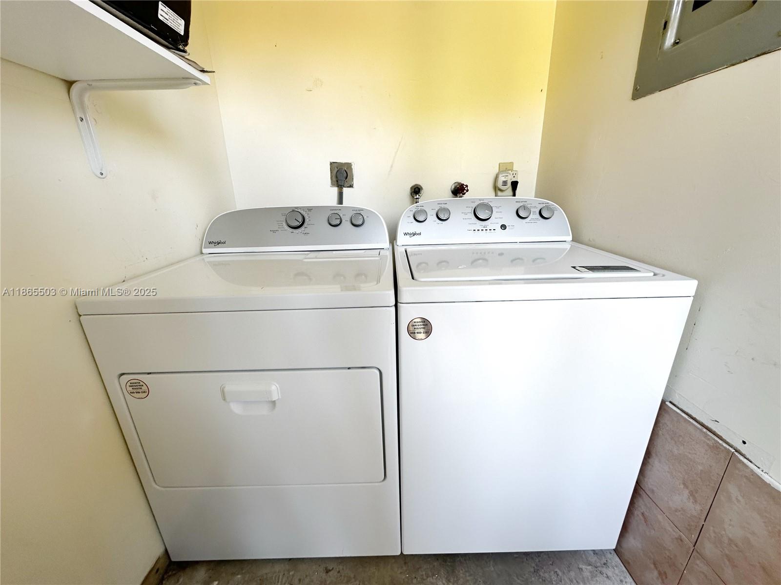 SHORES VILLAS CONDO BLDG - Residential Lease