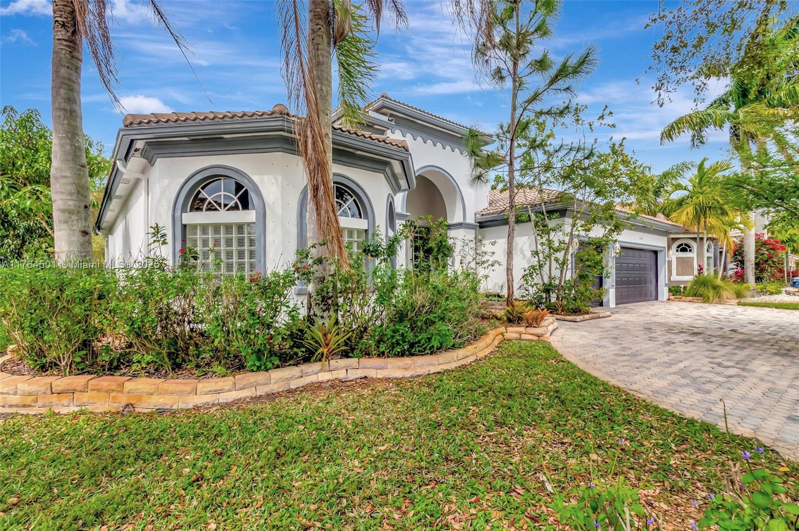10234 Oak Meadow Ln