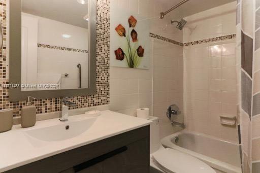 PARADISE VILLAS CONDO - Residential