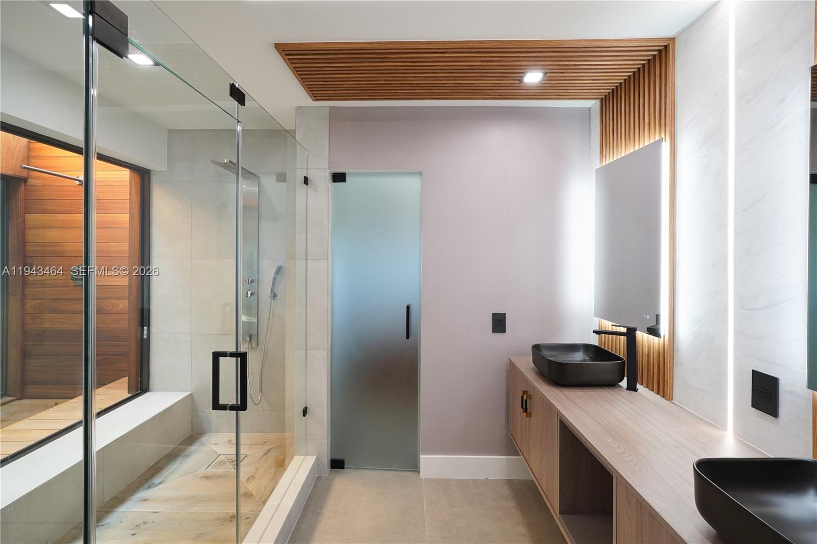 CATALINA PINES - Residential