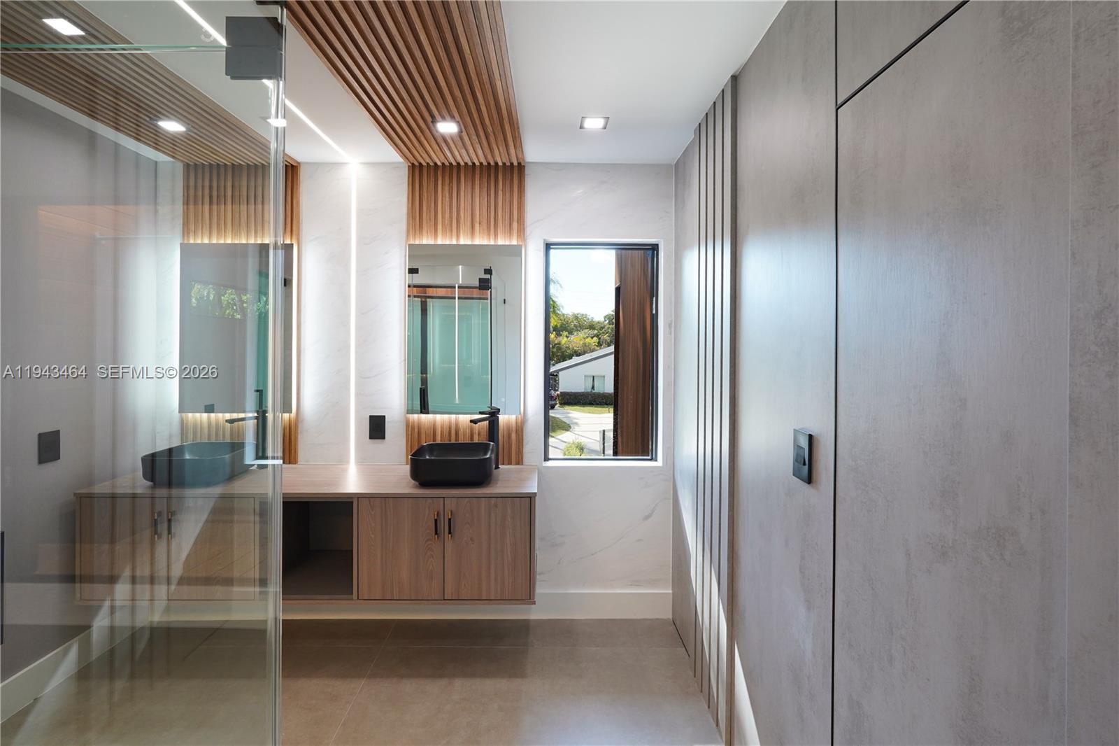 CATALINA PINES - Residential