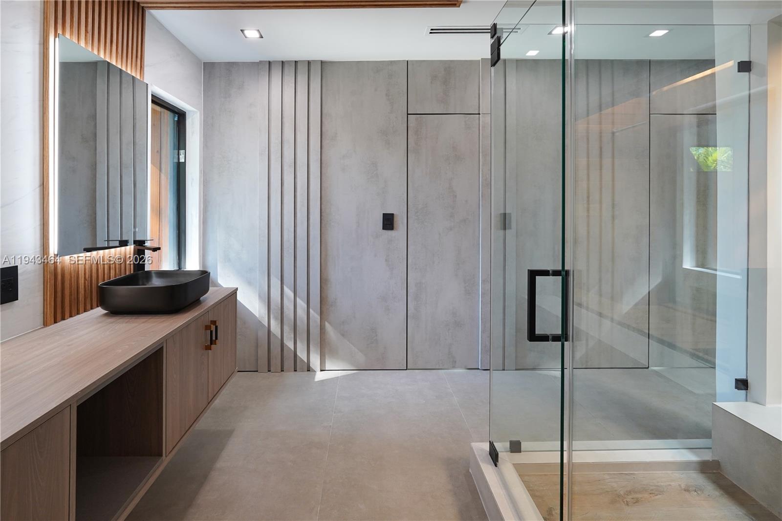 CATALINA PINES - Residential