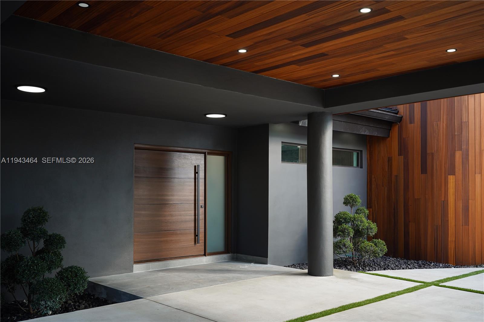 CATALINA PINES - Residential