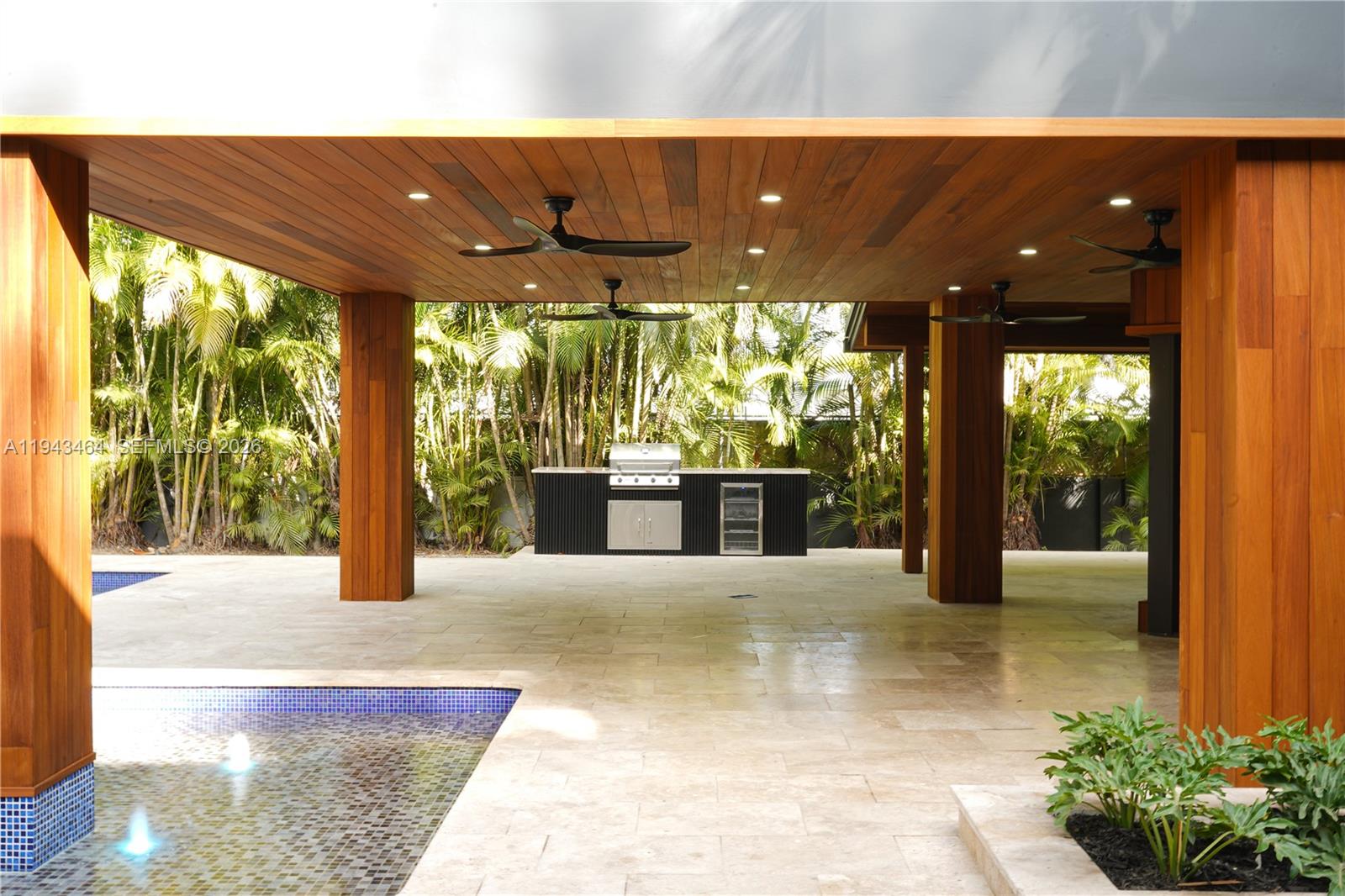 CATALINA PINES - Residential