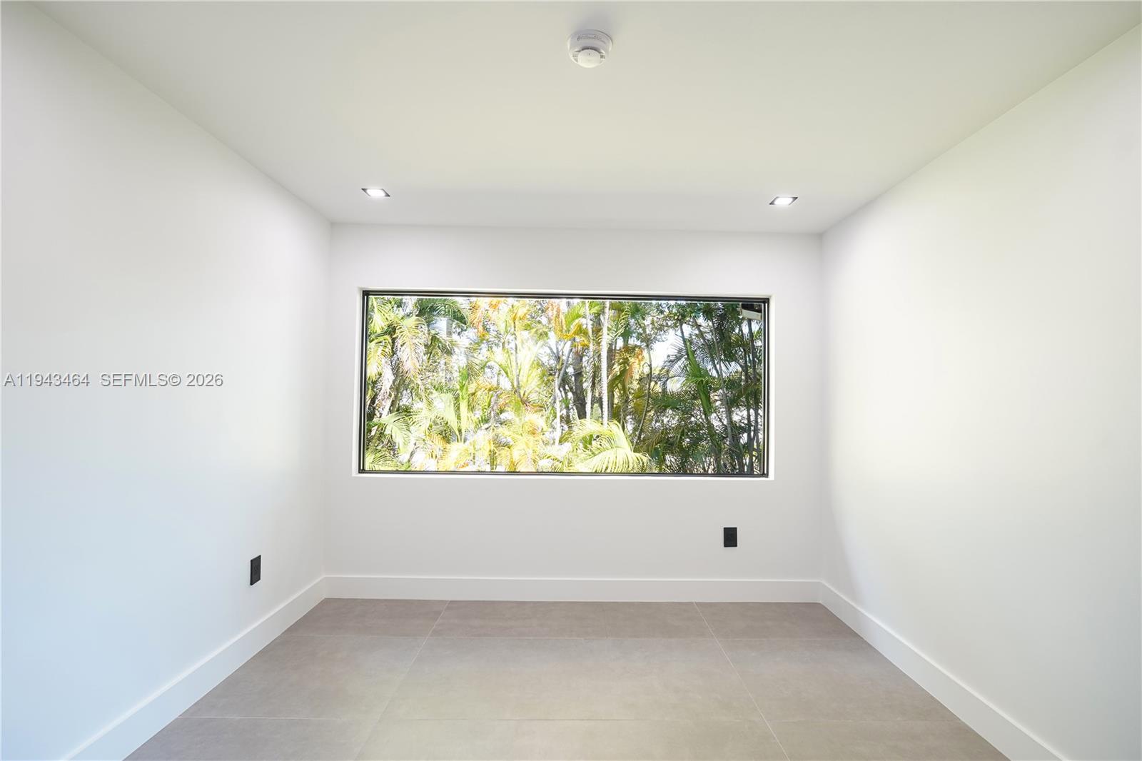 CATALINA PINES - Residential