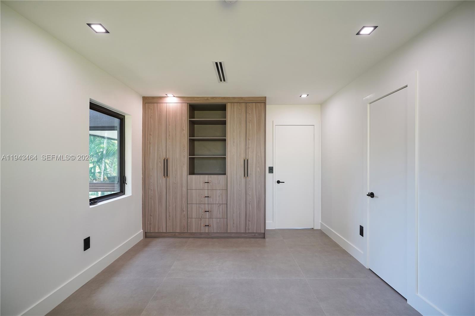 CATALINA PINES - Residential