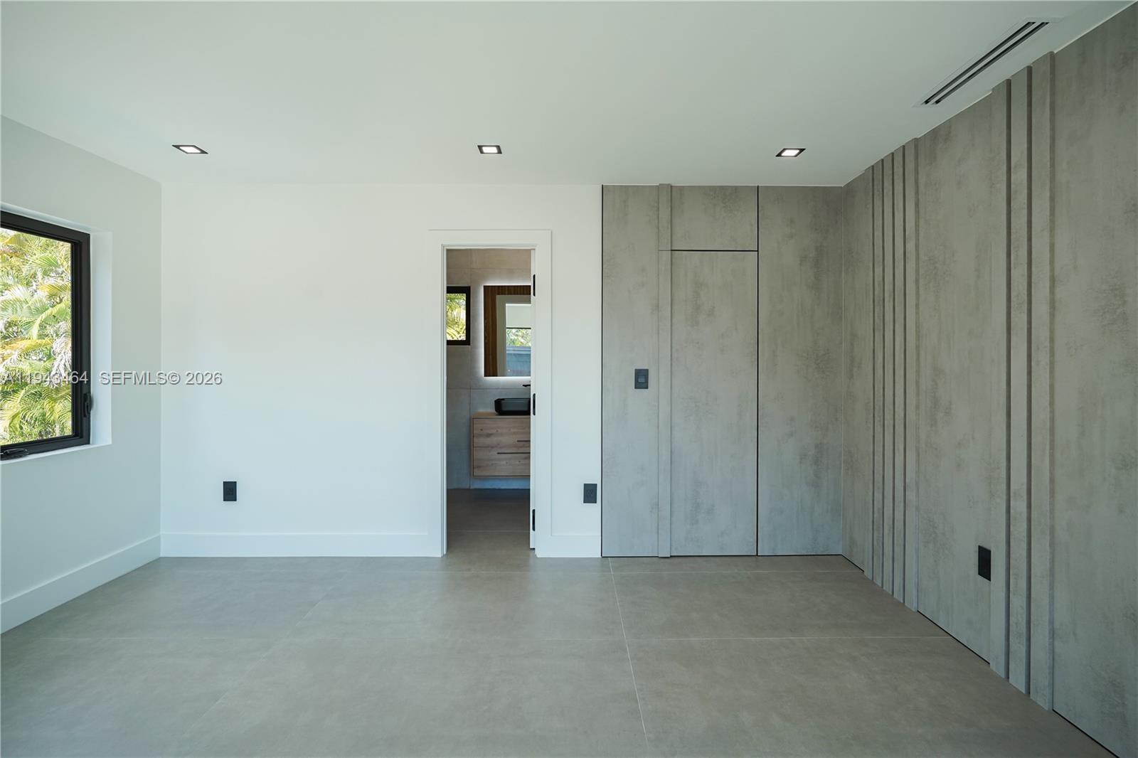 CATALINA PINES - Residential