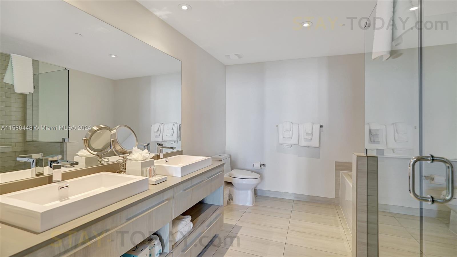 4010 SOUTH OCEAN CONDO - Residential Lease