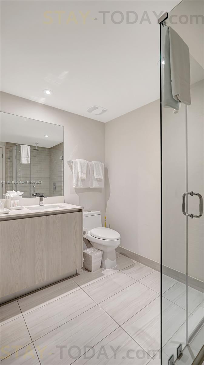 4010 SOUTH OCEAN CONDO - Residential Lease