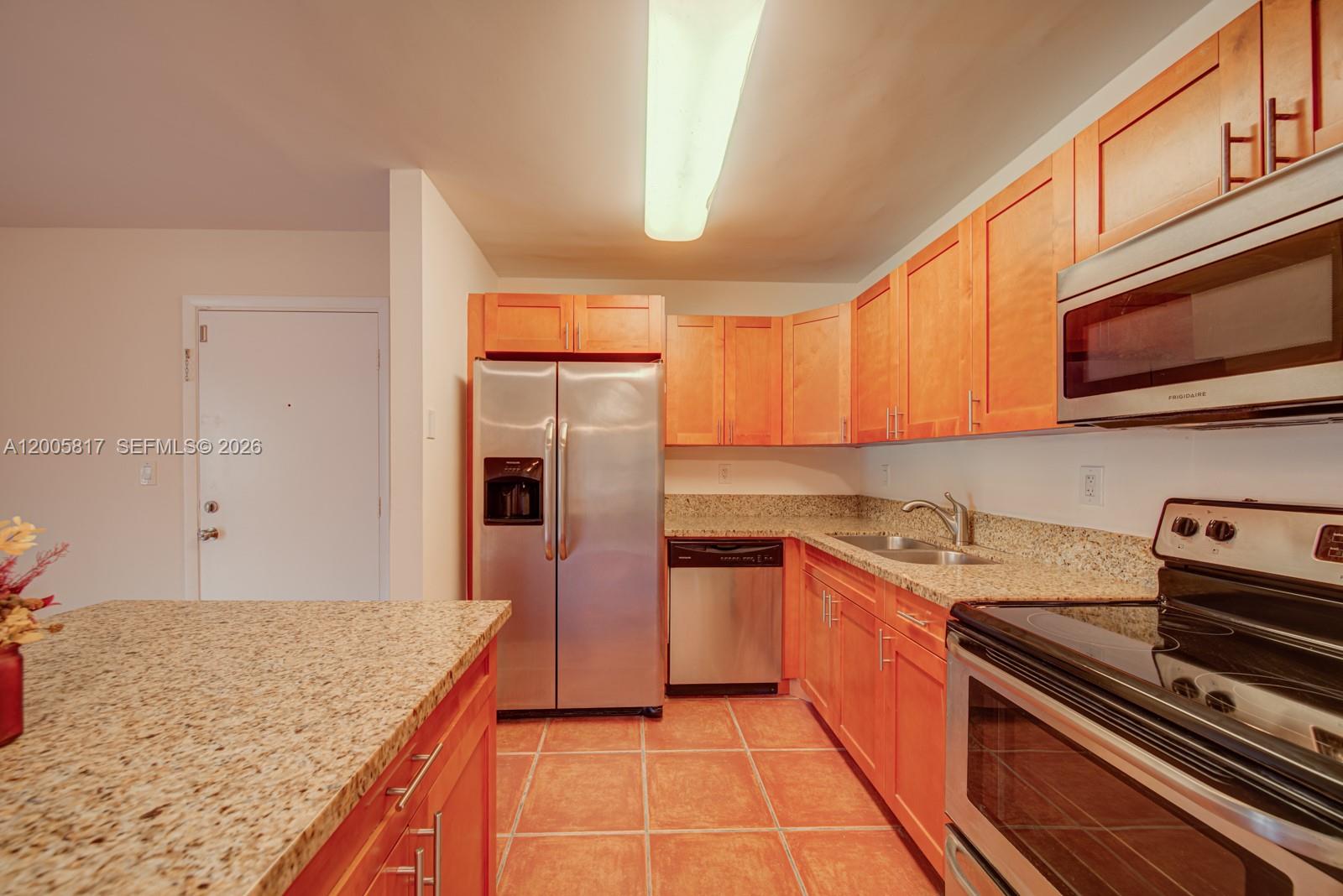 LAKEVIEW AT THE HAMMOCKS - Residential Lease