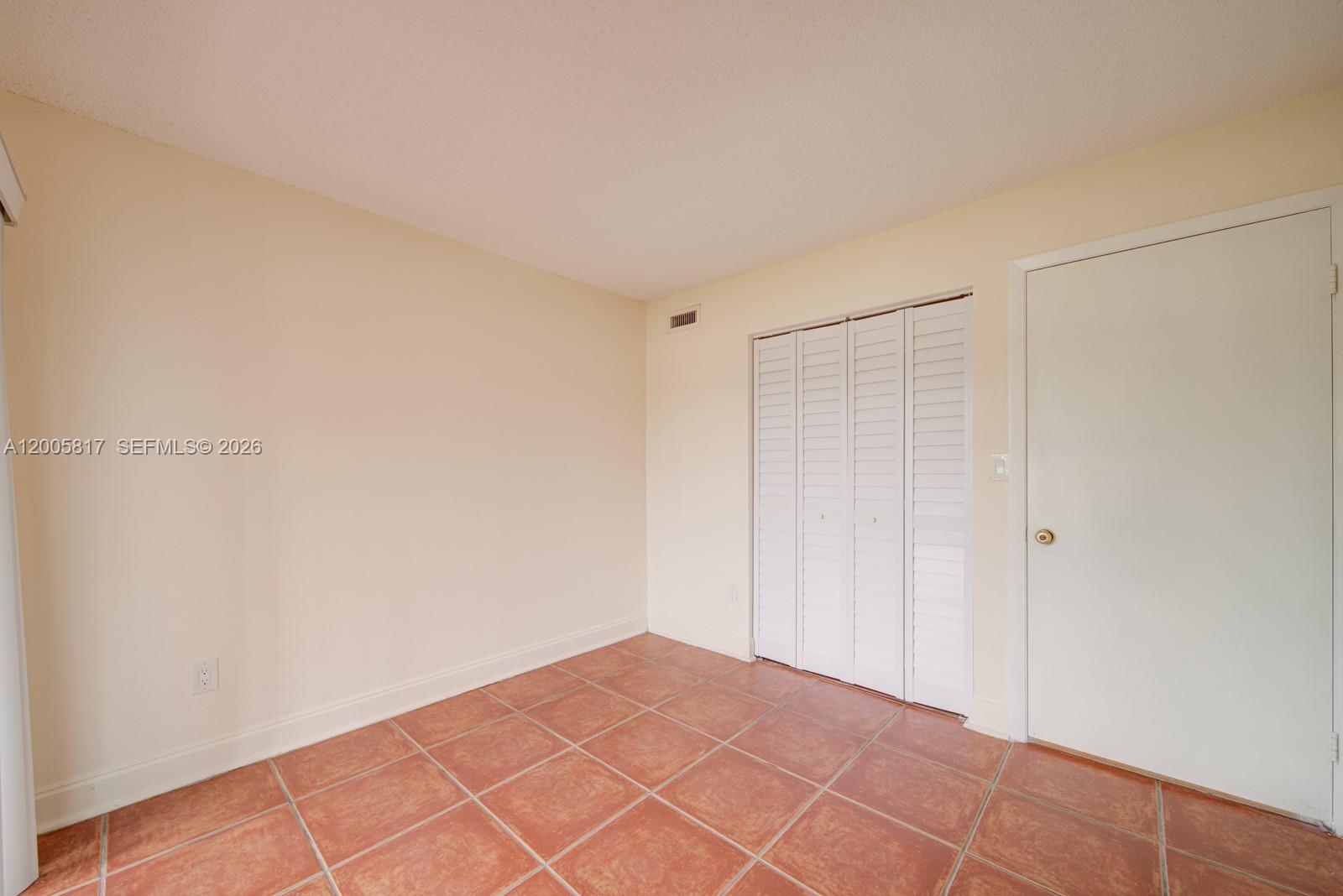 LAKEVIEW AT THE HAMMOCKS - Residential Lease