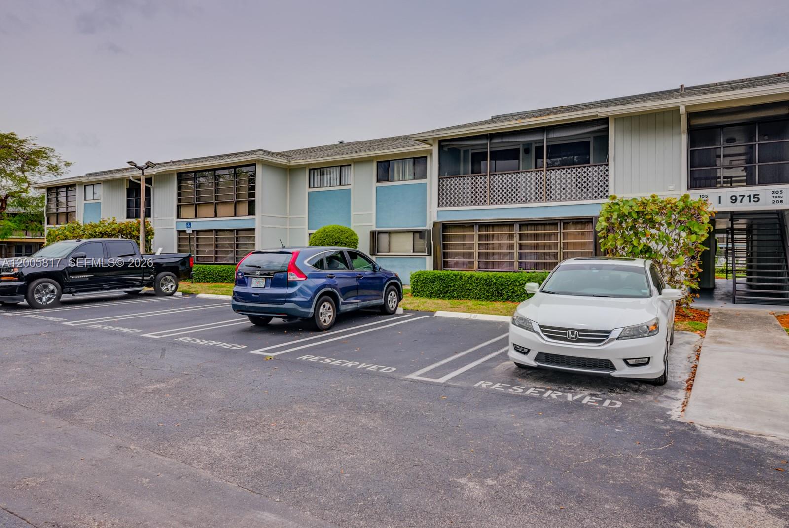 9715 Hammocks Blvd 106