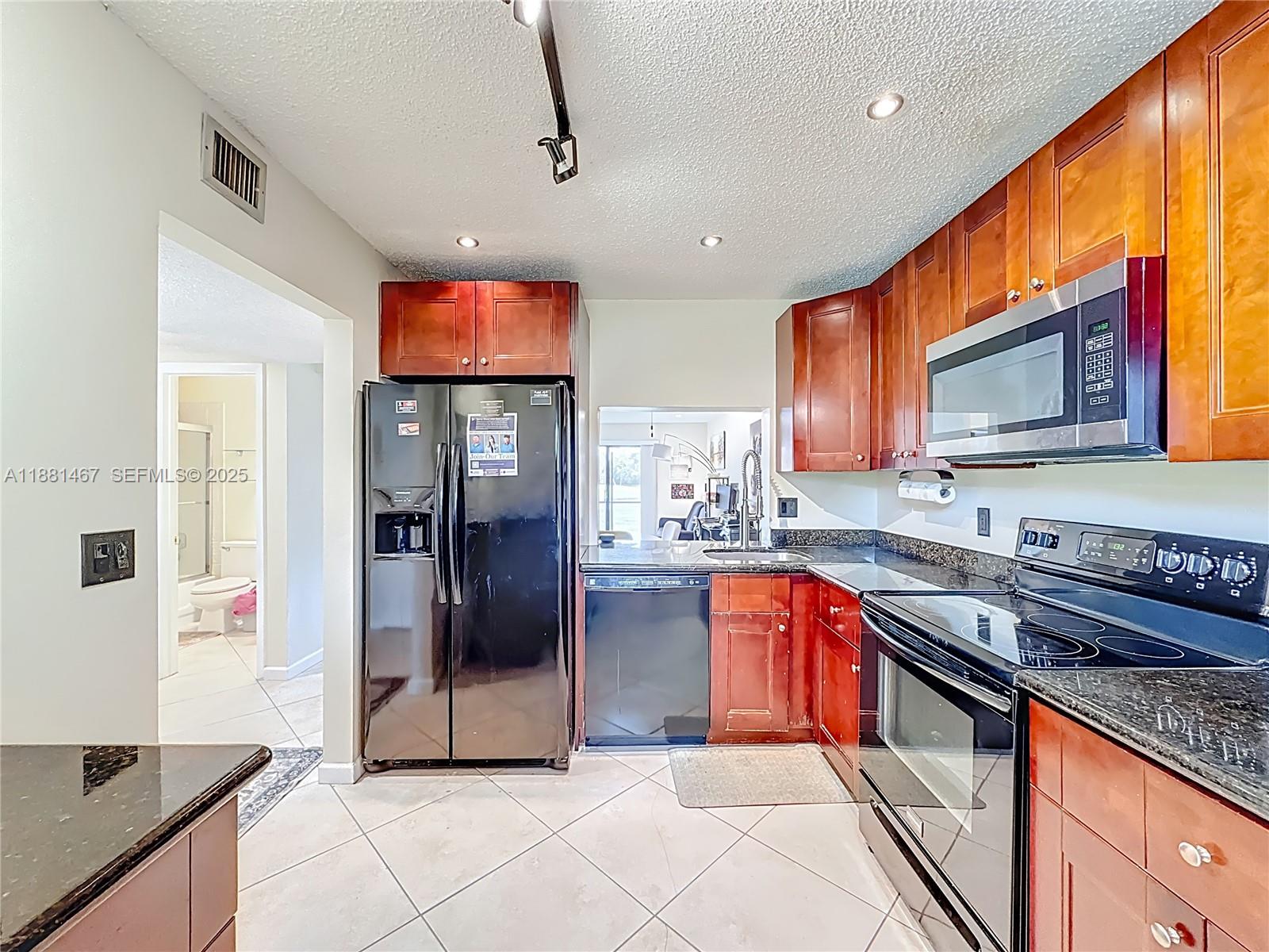 BOCA GLADES CONDO A THRU - Residential