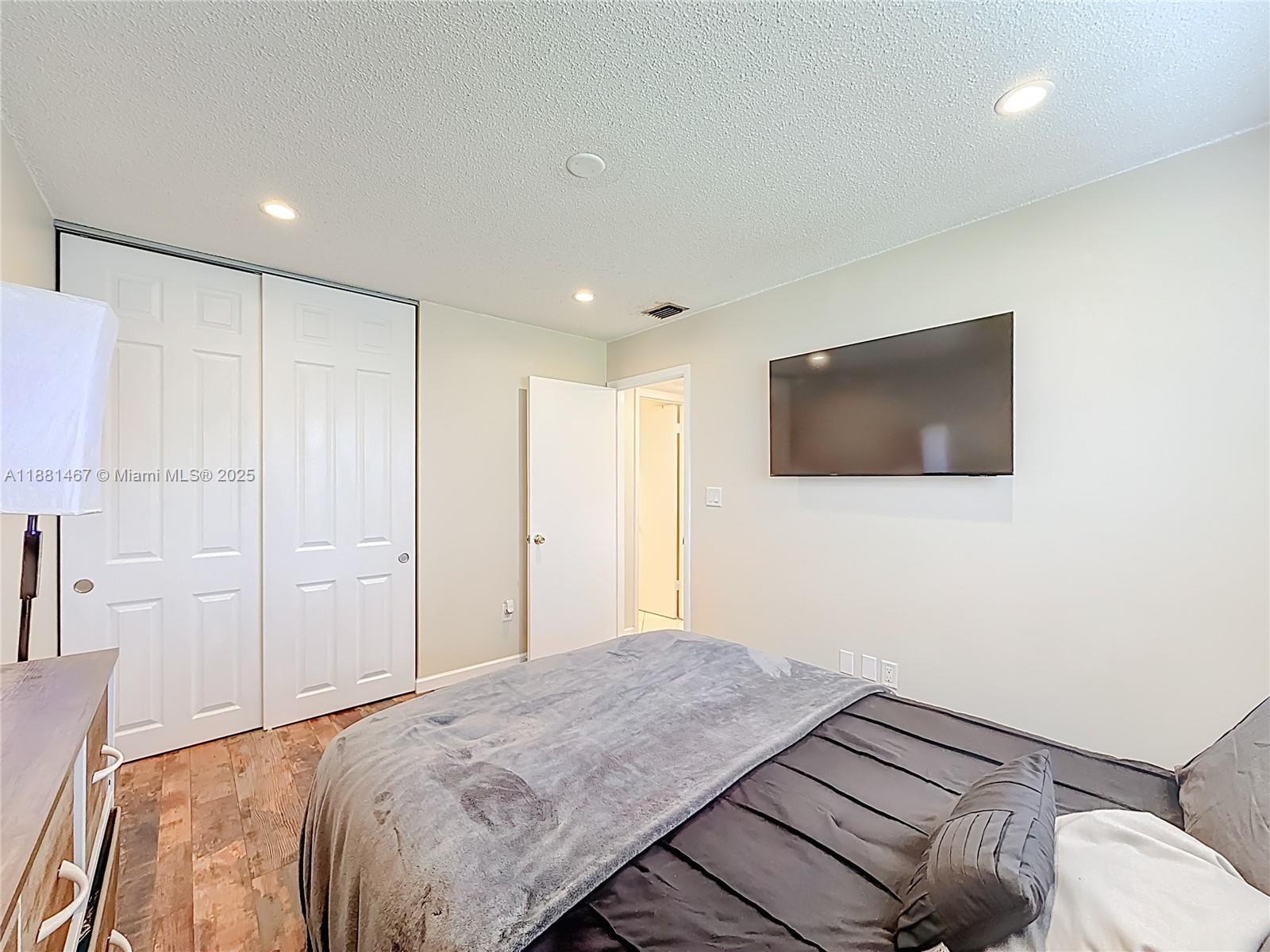 BOCA GLADES CONDO A THRU - Residential