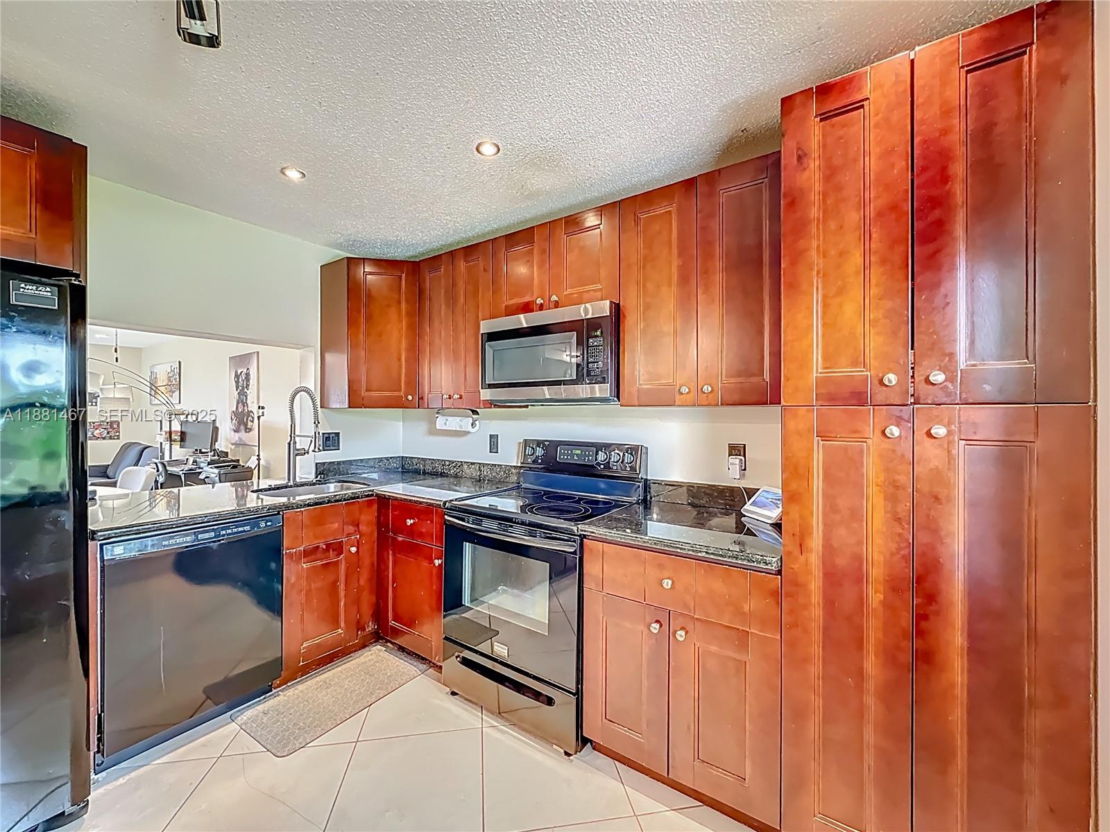 BOCA GLADES CONDO A THRU - Residential