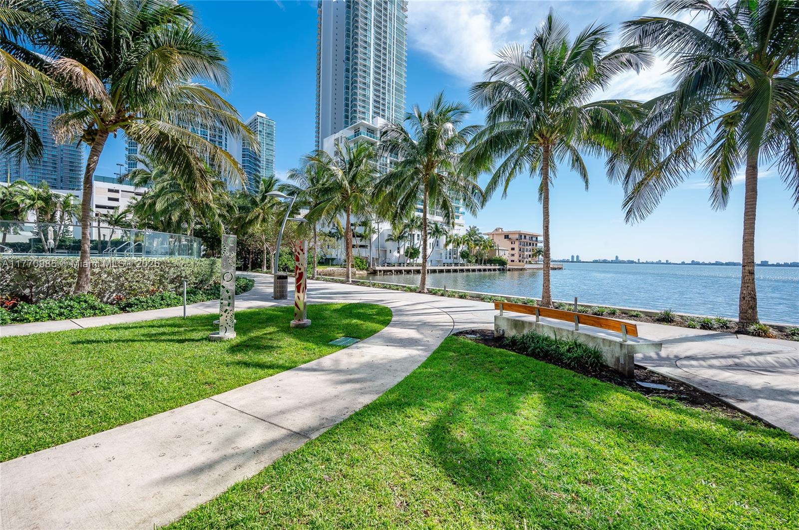 ICON BAY CONDO - Residential