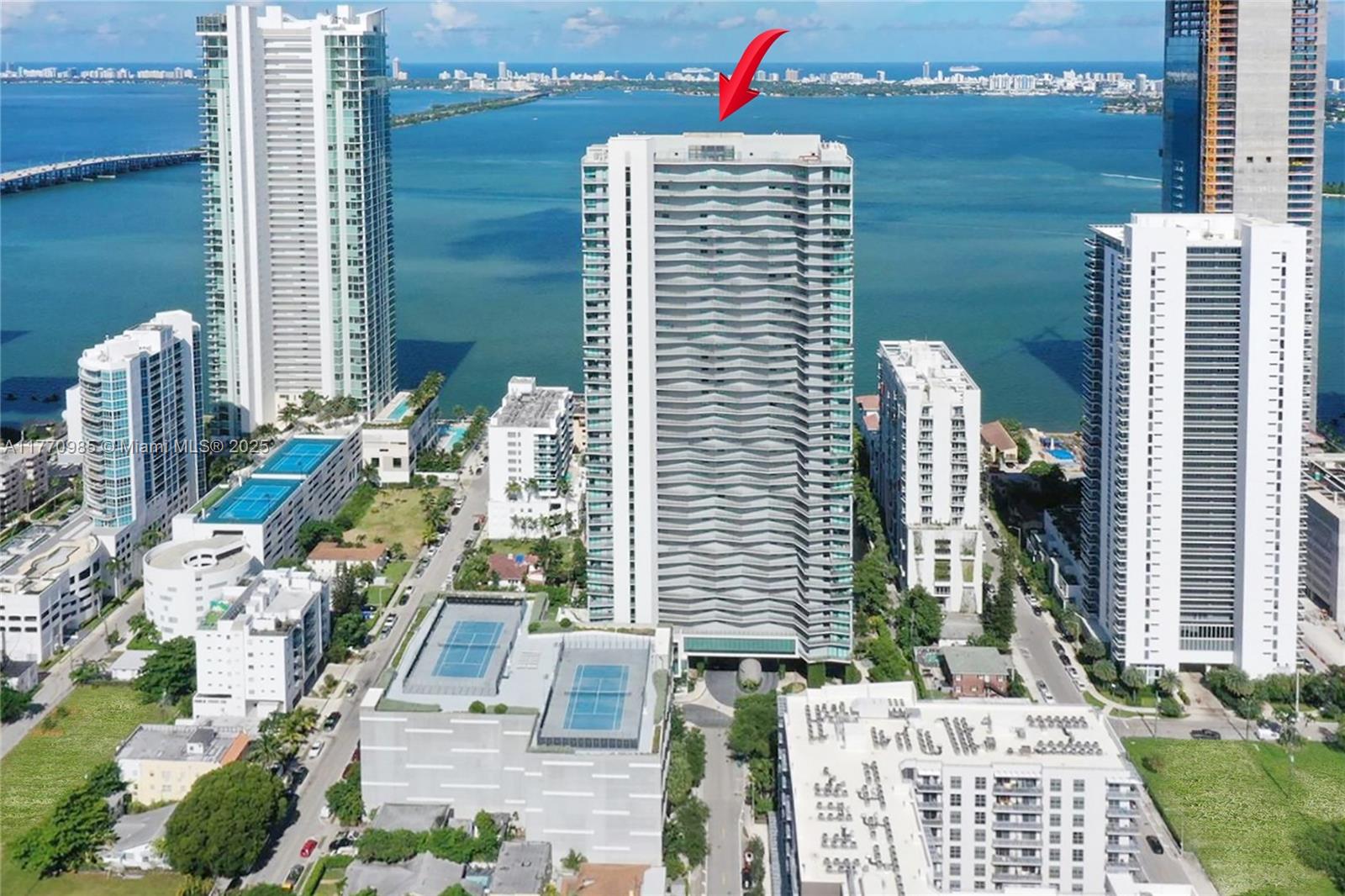 ICON BAY CONDO - Residential