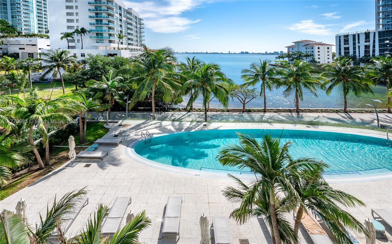 ICON BAY CONDO - Residential