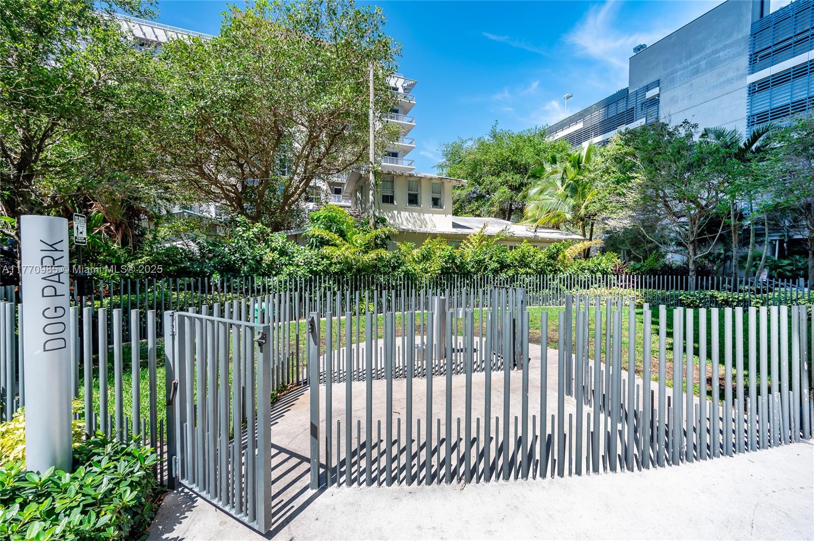 ICON BAY CONDO - Residential