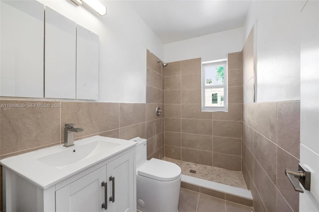 Photo of 2025 Fillmore St #1-2, Hollywood, FL 33020 (MLS # A11989639)