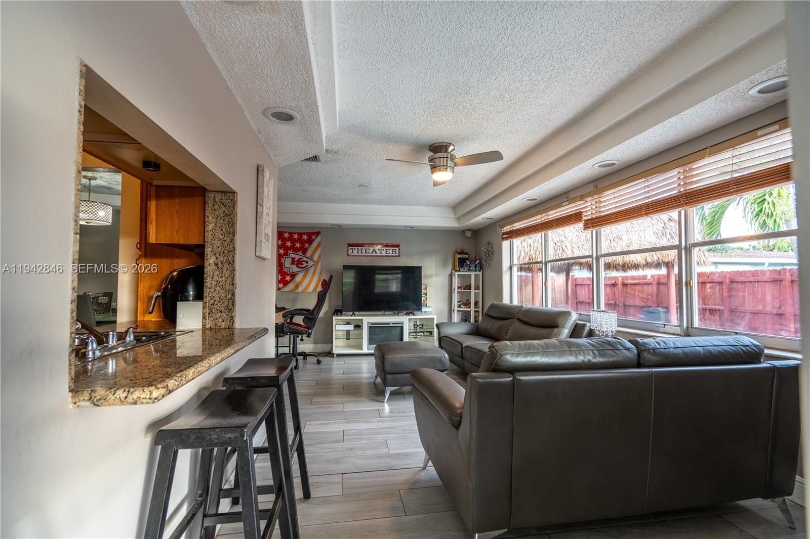 PEMBROKE LAKES SEC 4 - Residential