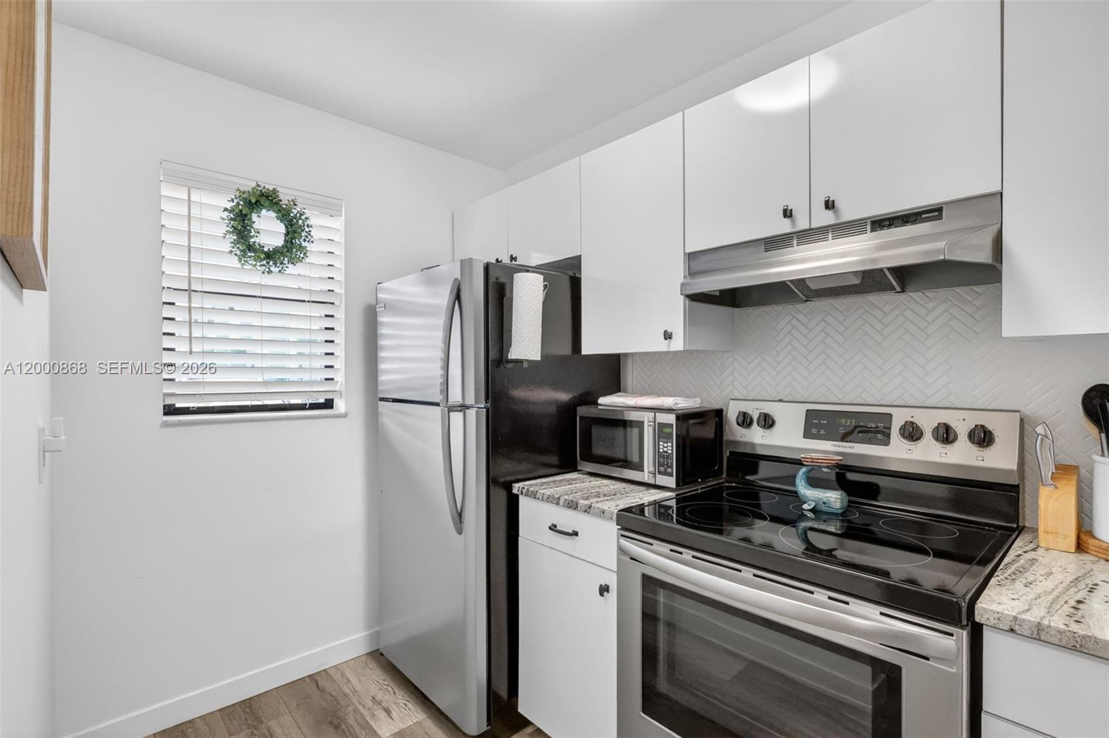 ISLAND VILLAGE PHASE II - Residential Lease