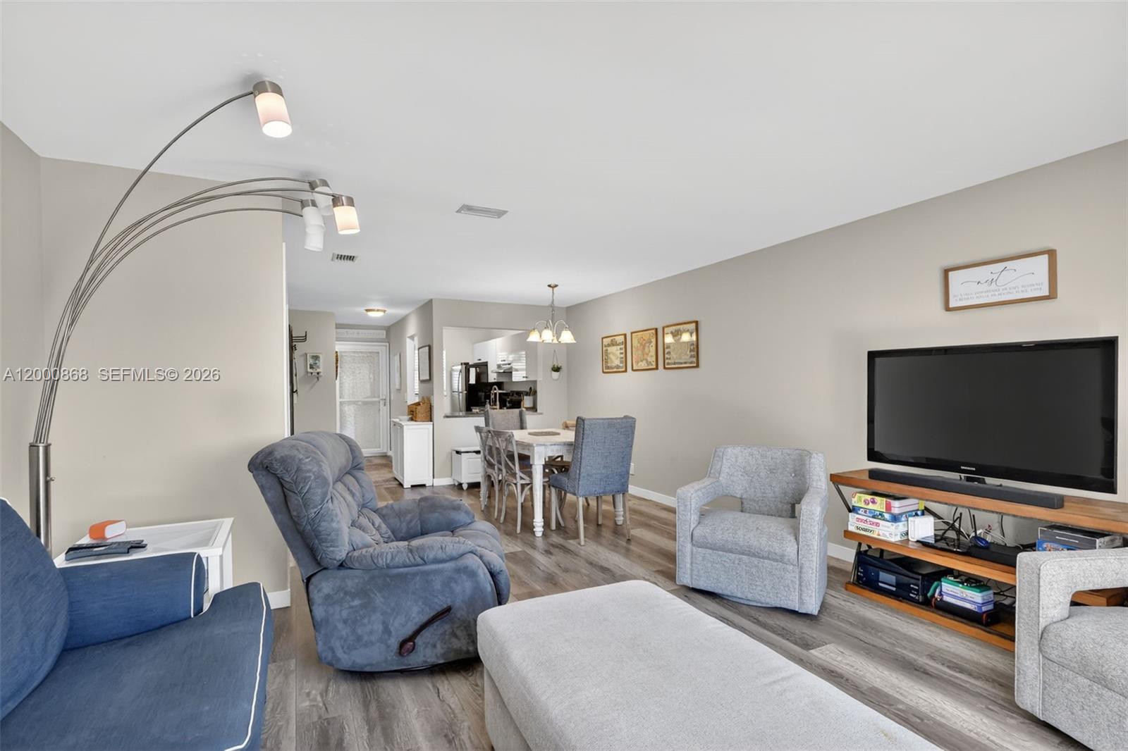 ISLAND VILLAGE PHASE II - Residential Lease