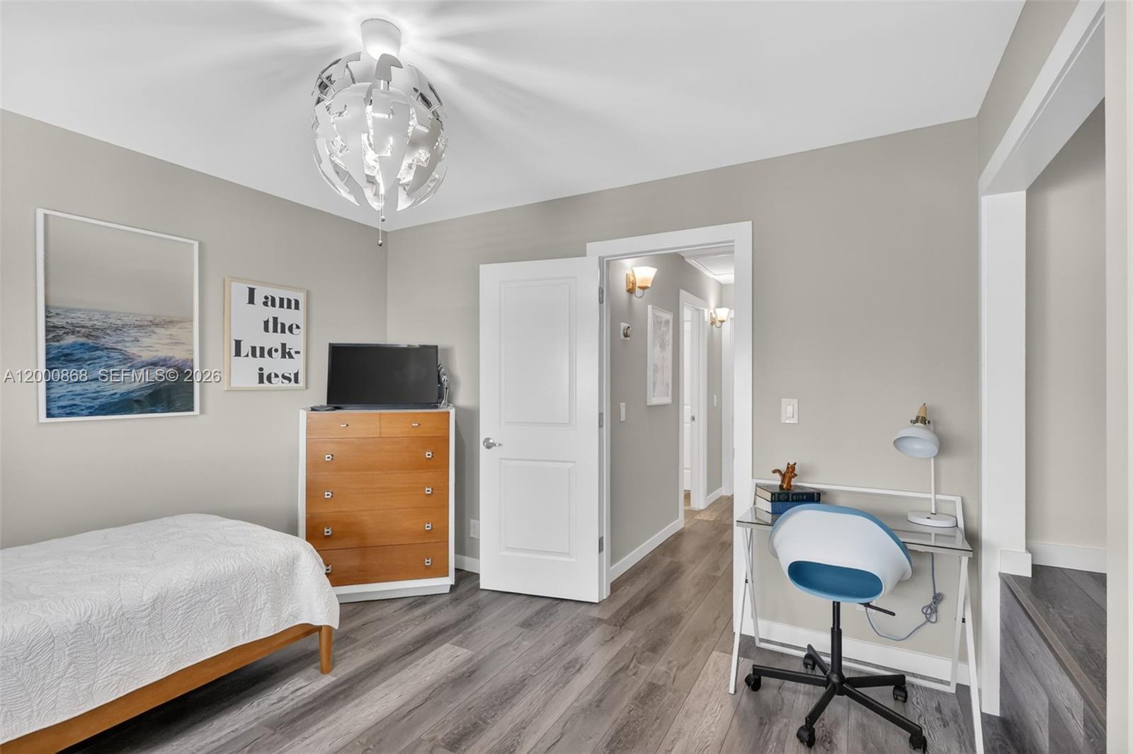 ISLAND VILLAGE PHASE II - Residential Lease