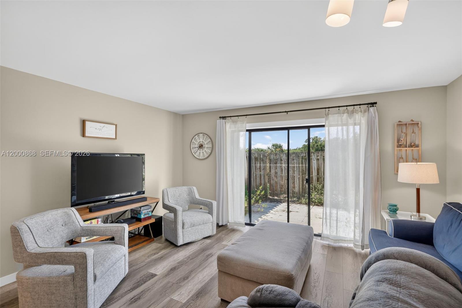 ISLAND VILLAGE PHASE II - Residential Lease