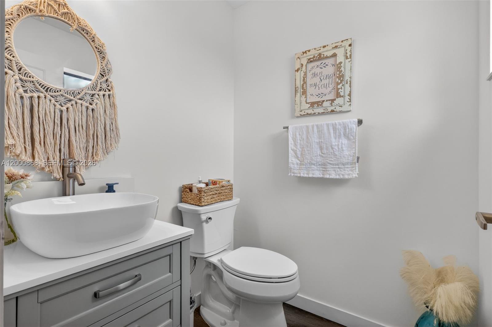 ISLAND VILLAGE PHASE II - Residential Lease