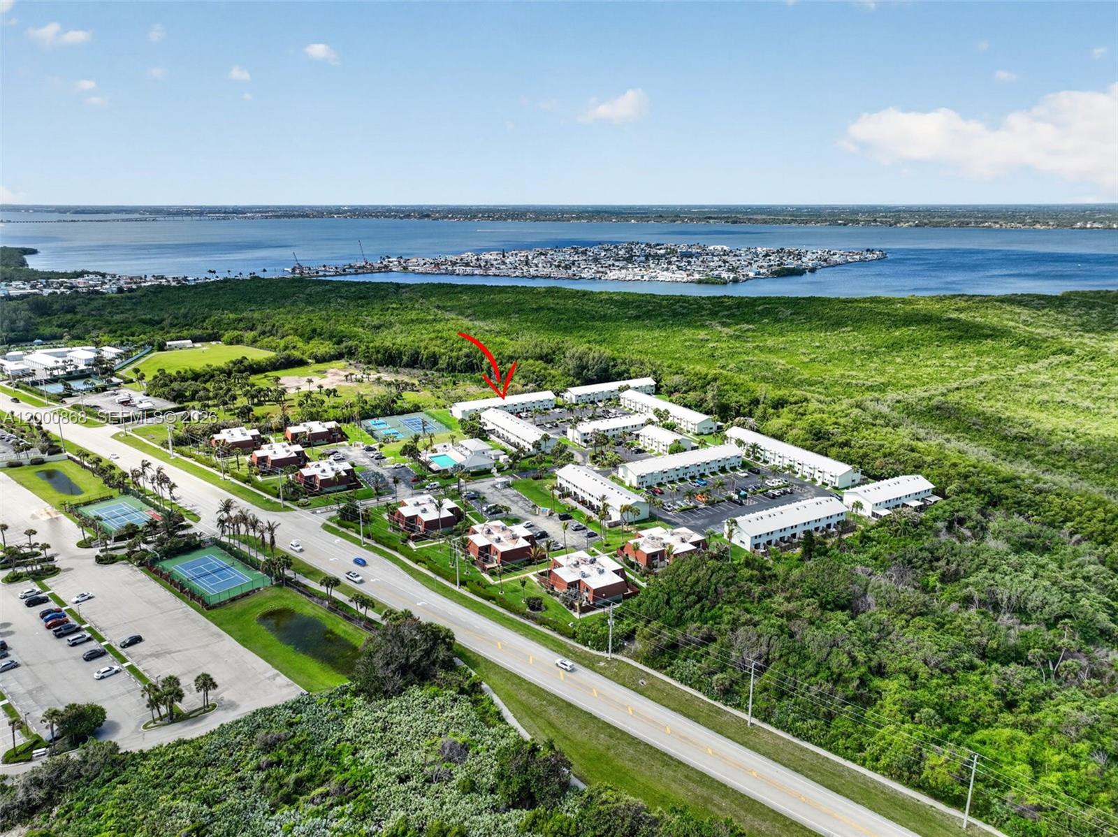 ISLAND VILLAGE PHASE II - Residential Lease