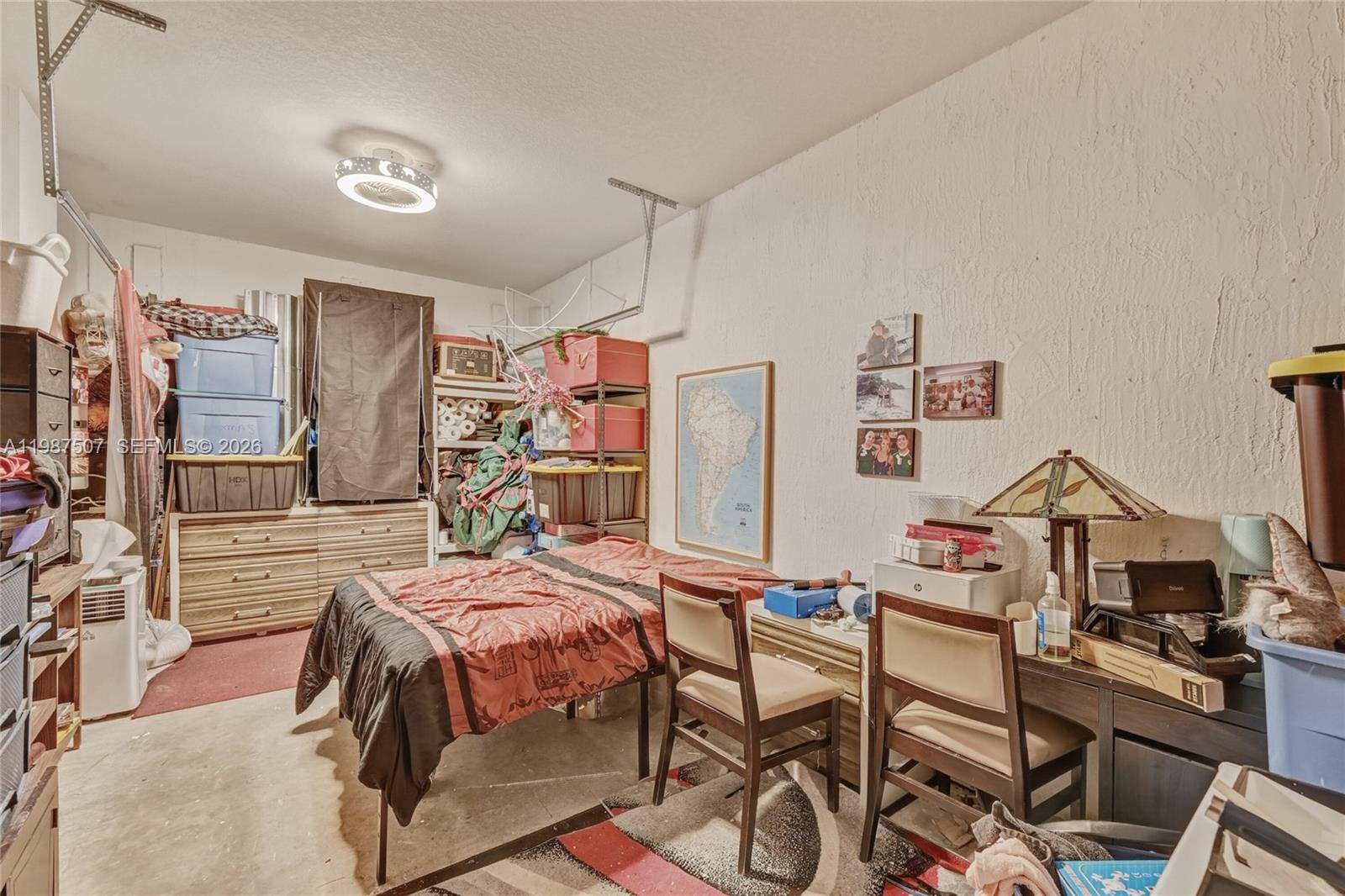 VIA VENTURE NEIGHBORHOOD - Residential