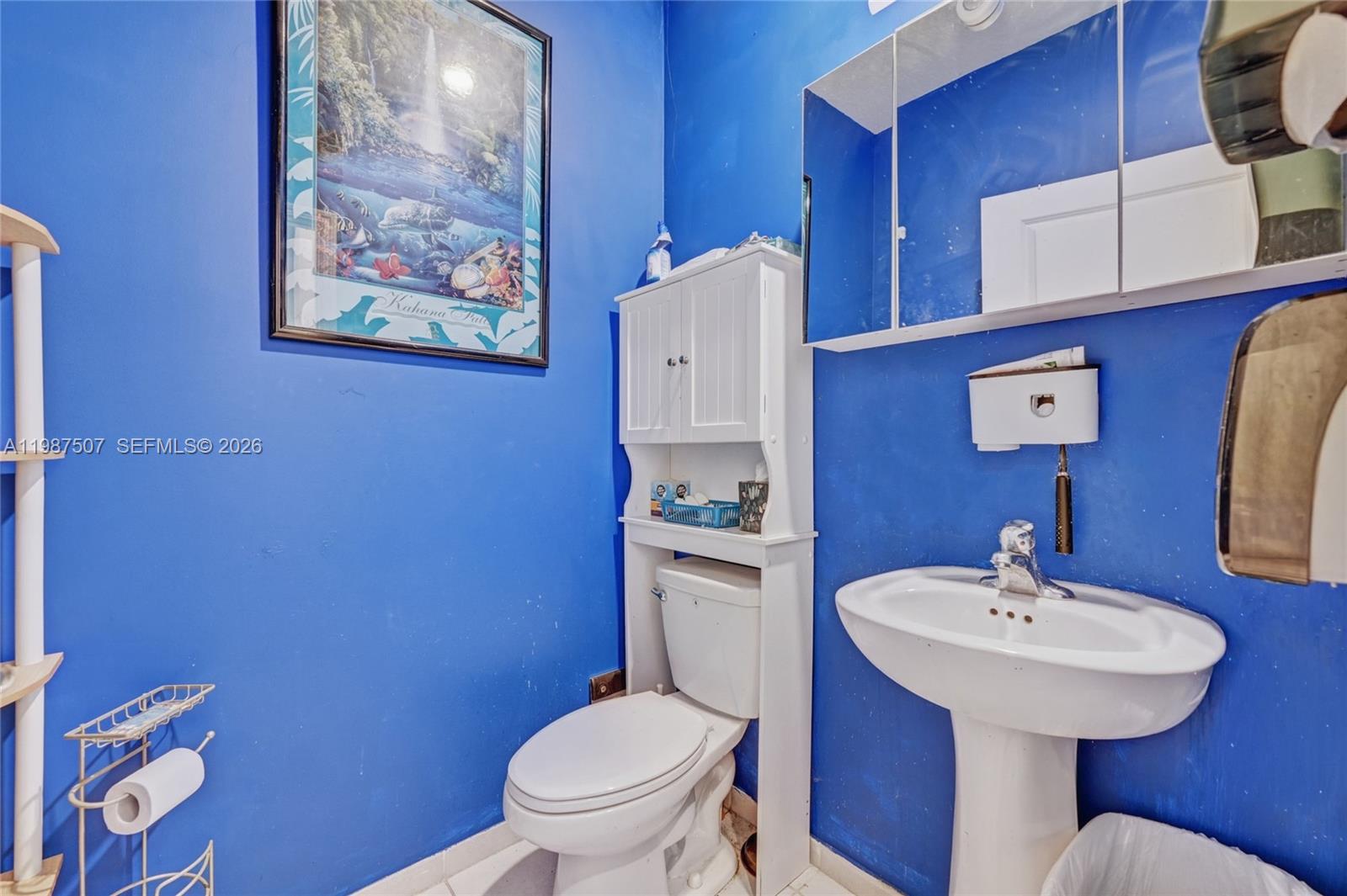 VIA VENTURE NEIGHBORHOOD - Residential