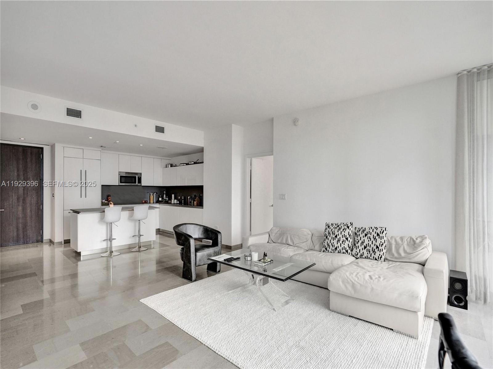 RISE CONDO - Residential Lease