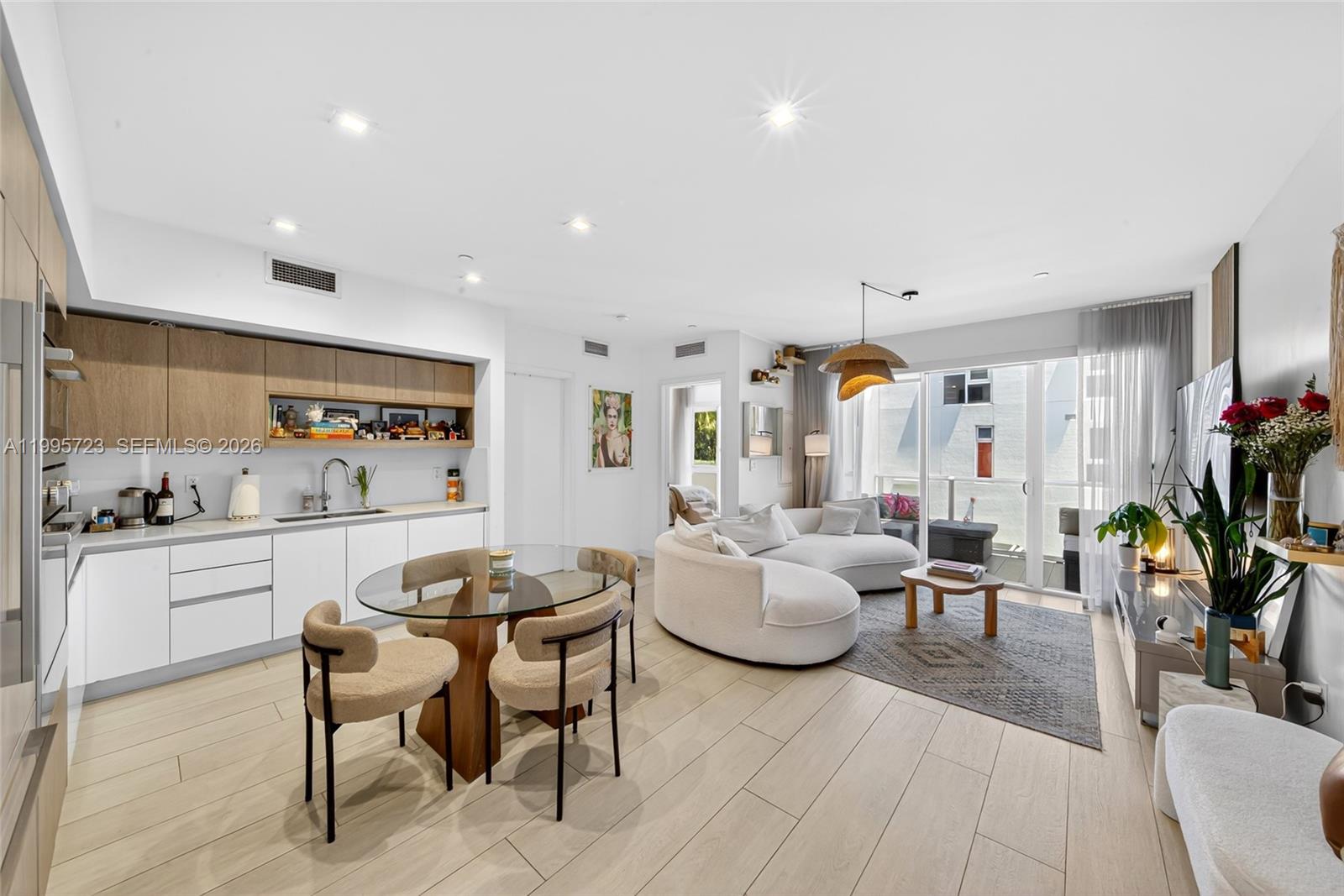 ONE BAY CONDO - Residential