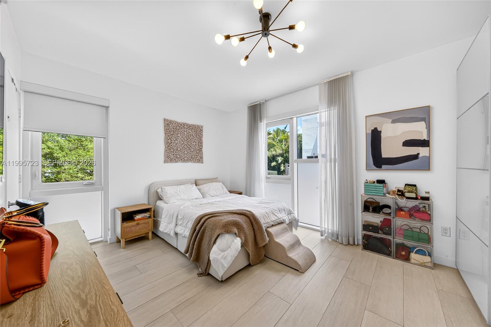 ONE BAY CONDO - Residential