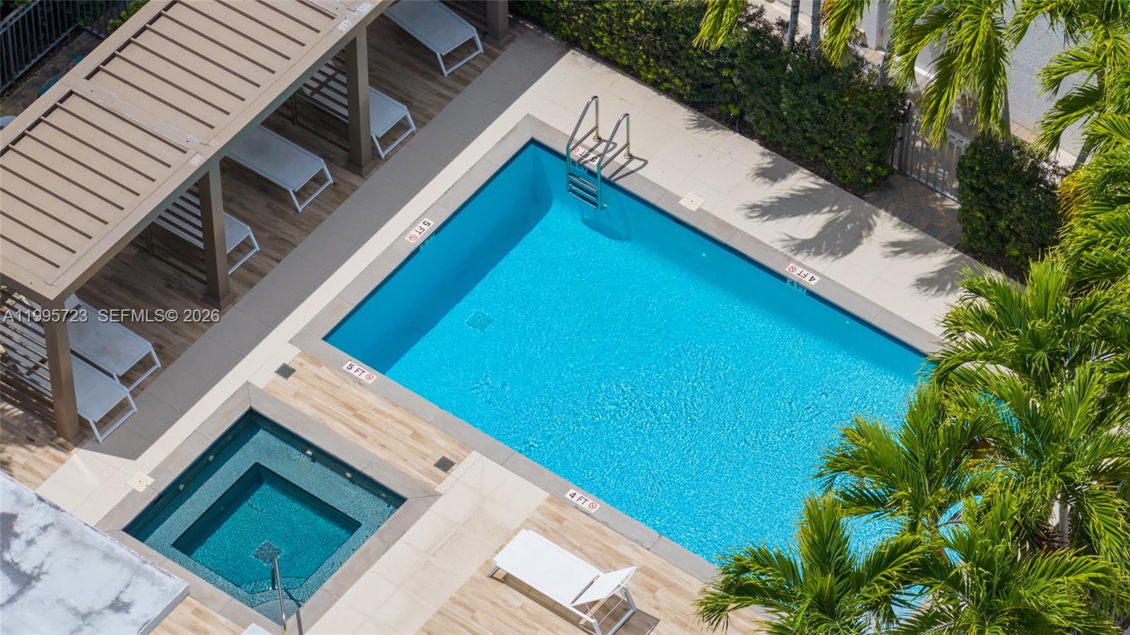 ONE BAY CONDO - Residential