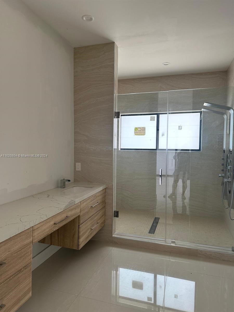 SWEETWATER ESTS SUB - Residential