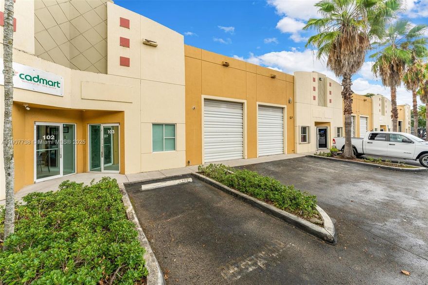 Prime office-warehouse space in the heart of Doral, offering a total of 2,753 sq. ft., including 469 sq. ft. of elegantly designed office space with marble flooring. The warehouse is fully air-conditioned for optimal comfort and features a convenient street-level loading door. With 1 assigned parking and a full row of visitor parking, you'll have plenty of parking to use throughout the day. This versatile space is ideal for a variety of business operations