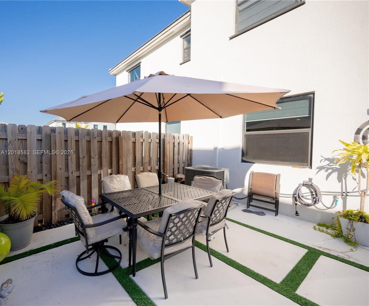 PINE ISLE - Residential