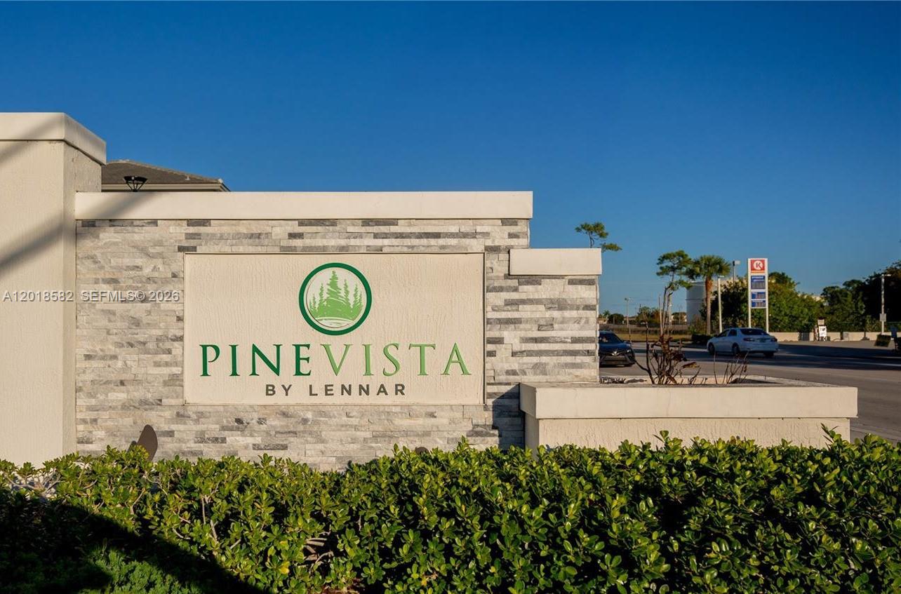 PINE ISLE - Residential