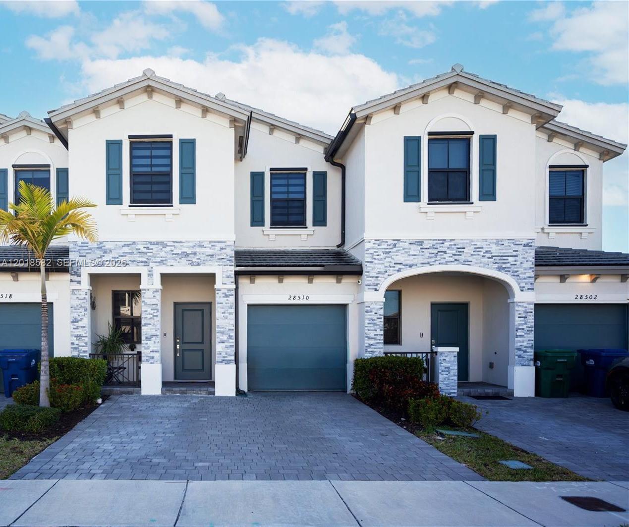 PINE ISLE - Residential