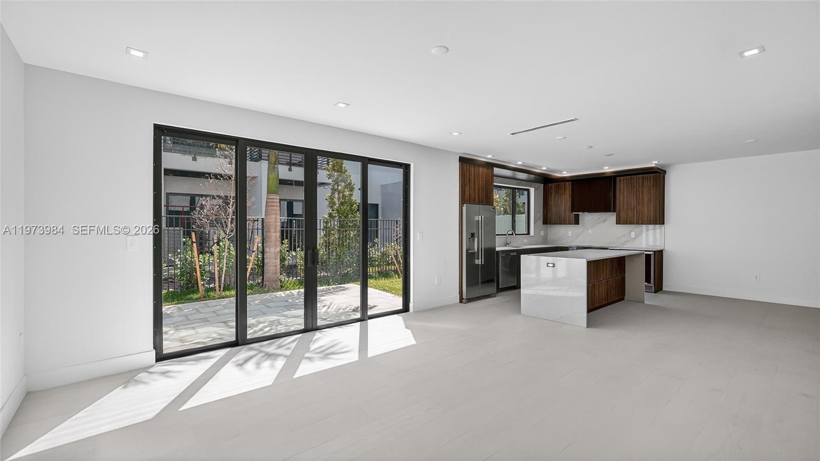 H20 DANIA BEACH - Residential