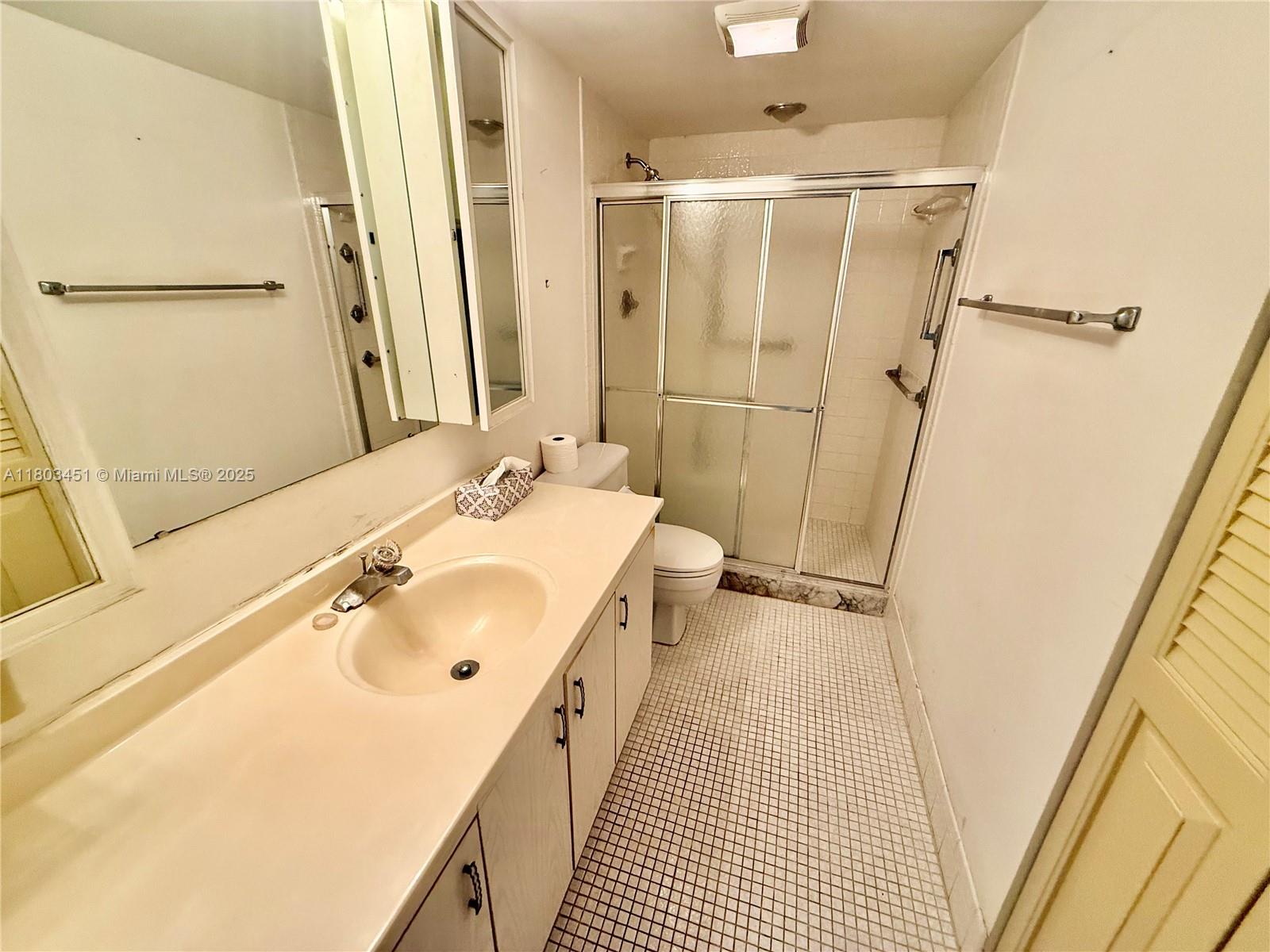 2305 Lucaya Ln H1